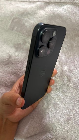 iPhone 15 Pro Negro