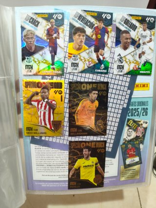 Colección Cromos La Liga Megacracks 2025/26