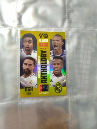 Colección Cromos La Liga Megacracks 2025/26
