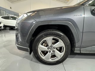 Toyota Rav4 2.5l 220H Advance