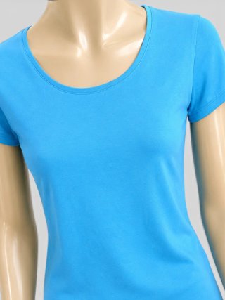 Camiseta Básica Azul Cielo Talla M