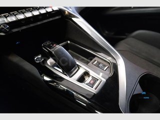 Peugeot 3008 Hybrid 225 e-EAT8 Allure (2021)