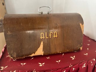 Máquina de Coser Alfa Eibar España Antigua