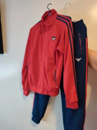 Conjunto Adidas Rojo y Azul