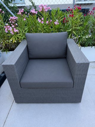 Sofá de jardín gris ratán