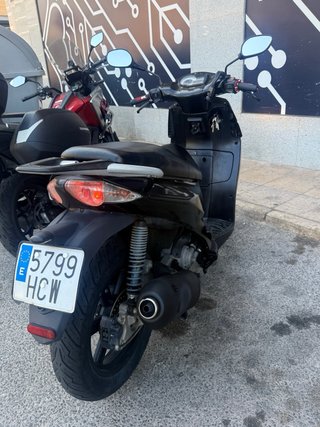 Derbi Rambla 125cc Scooter Negra