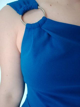 Mono azul elegante
