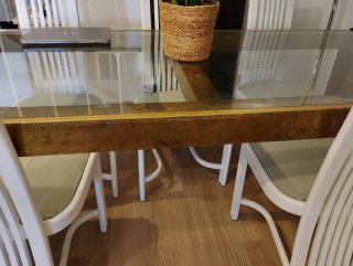 Mesa Comedor Cristal y Metal Dorado
