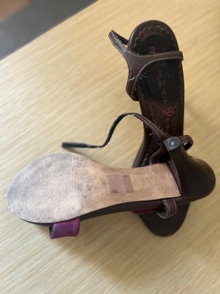 Zapatos Alma en Pena ante fucsia T41