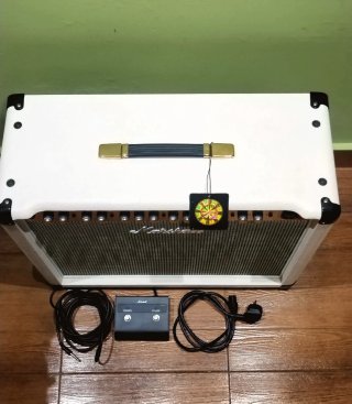 Ampli Marshall DSL40CR + Guitarra Tokai ALC62 2017