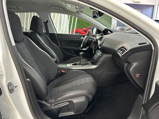 PEUGEOT 308 SW Allure BlueHDI 130 SS