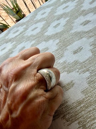 Anillo Swarovski plateado con brillantes