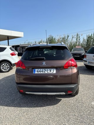 Peugeot 2008 Marrón