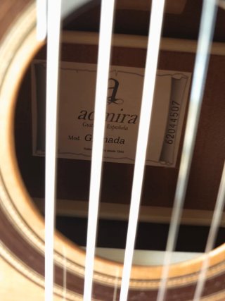 Guitarra Admira Modelo Granada