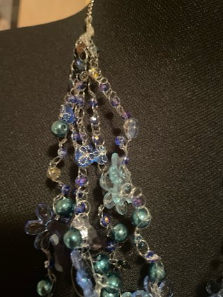 Collana con farfalle blu e azzurre