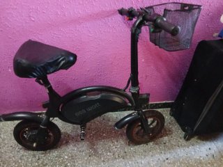Bicicleta Eléctrica Plegable con Cesta