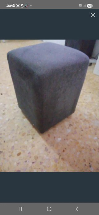 Puf gris de tela
