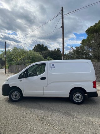 Nissan NV200 2016