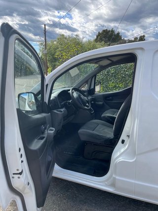 Nissan NV200 2016