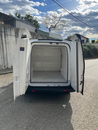 Nissan NV200 2016