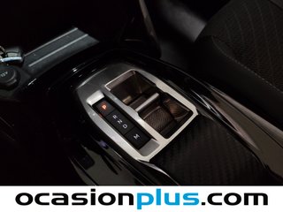Peugeot 2008 Allure Hybrid eDCS6 107 kW (145 CV)