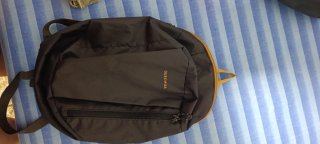 Mochila Quechua Negra y Multicolor