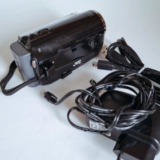 Videocamera JVC Everio Zoom 35x + scheda  SD 32 gb