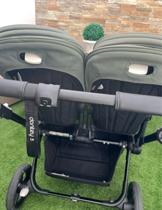 Bugaboo Donkey 5 Chasis Negro Capotas Verde