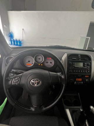 Toyota RAV4 2005
