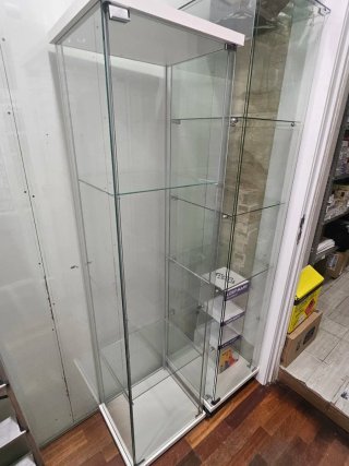 Vitrina expositora cristal y metal
