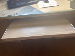 Escritorio y silla de oficina