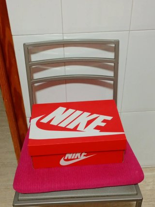 Zapatillas Nike Blancas y Rosas