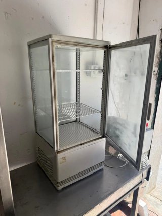 Vitrina expositora refrigerada