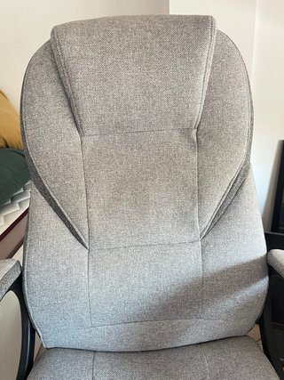 Silla de oficina ergonómica gris