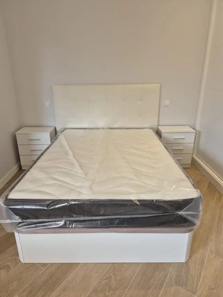 Vendita urgente: divani letto, materassi, camere da letto