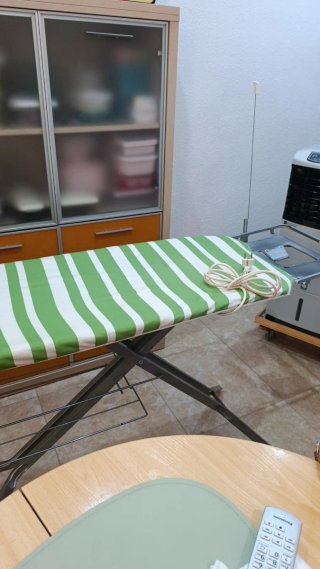 Tabla de planchar con rejilla