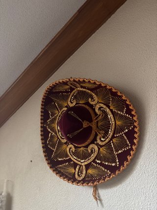 Sombrero Decorativo Morado y Dorado