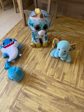 Lote Peluches: Tiburón, Elefante y Unicornio