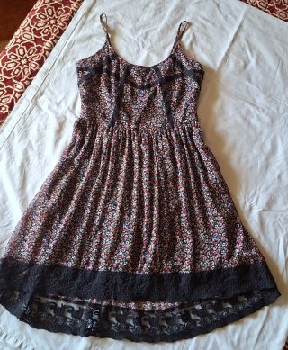 Vestido tirantes flores Vero Moda