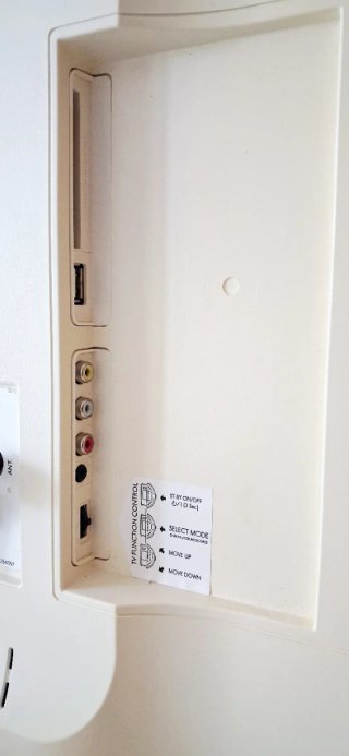 TV HD Toshiba 25"- USB/cables HDMI + de antena