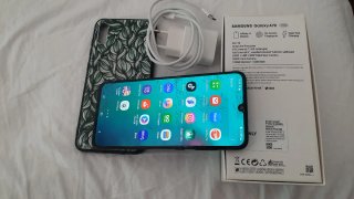 Samsung Galaxy A70 128g ram 6g batteria 4500