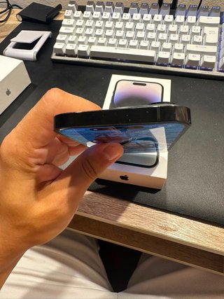 iPhone 14 Pro Negro + AirPods 2ª Gen Regalo