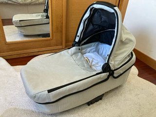Silla Emmaljunga con capazo + silla de paseo
