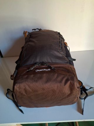 Mochila Quechua Trekking Marrón/Gris