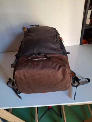Mochila Quechua Trekking Marrón/Gris