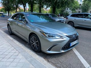 Lexus ES 2022