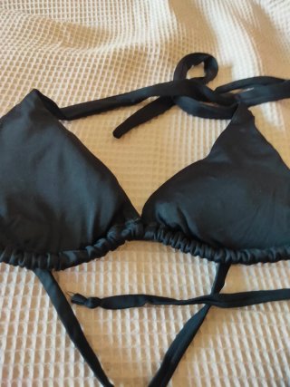 Bikini negro talla 38 con lazadas