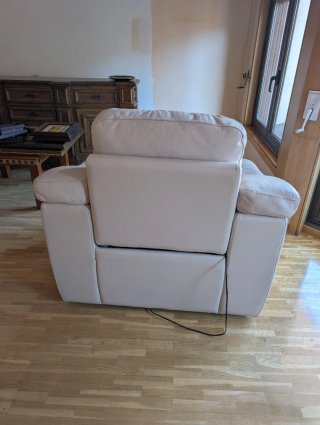 Conjunto sofá y 2 sillones piel blanco