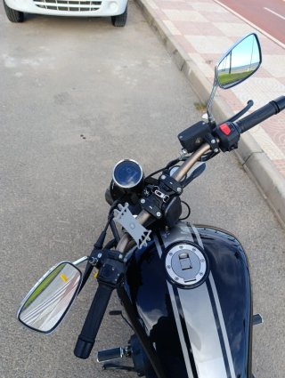 Mitt MB 125 CUSTUM Cruiser Negra