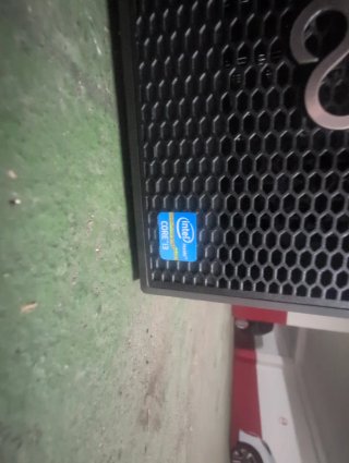 Fujitsu PC 8GB RAM i3